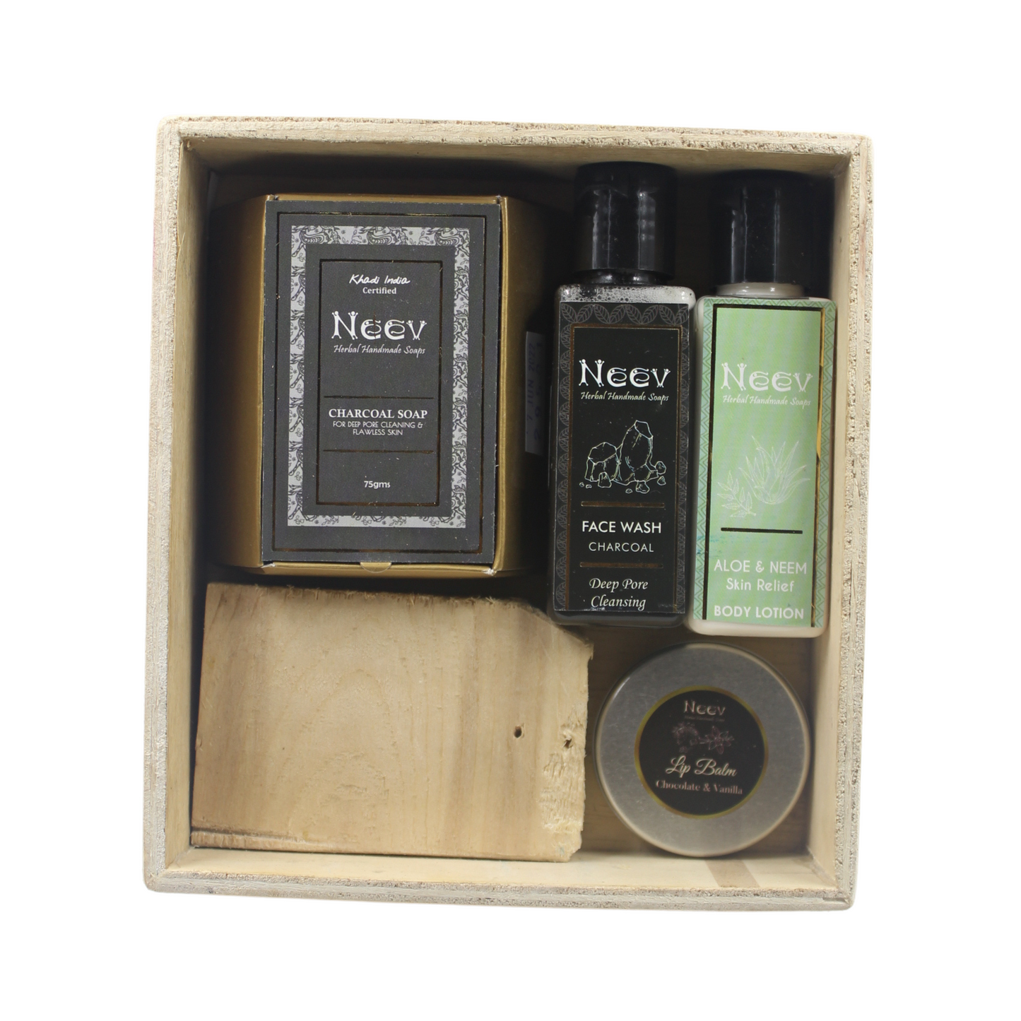 NEEV OILY SKIN CARE GIFT BOX