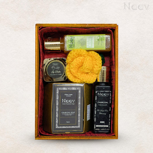 NEEV OILY SKIN CARE GIFT BOX